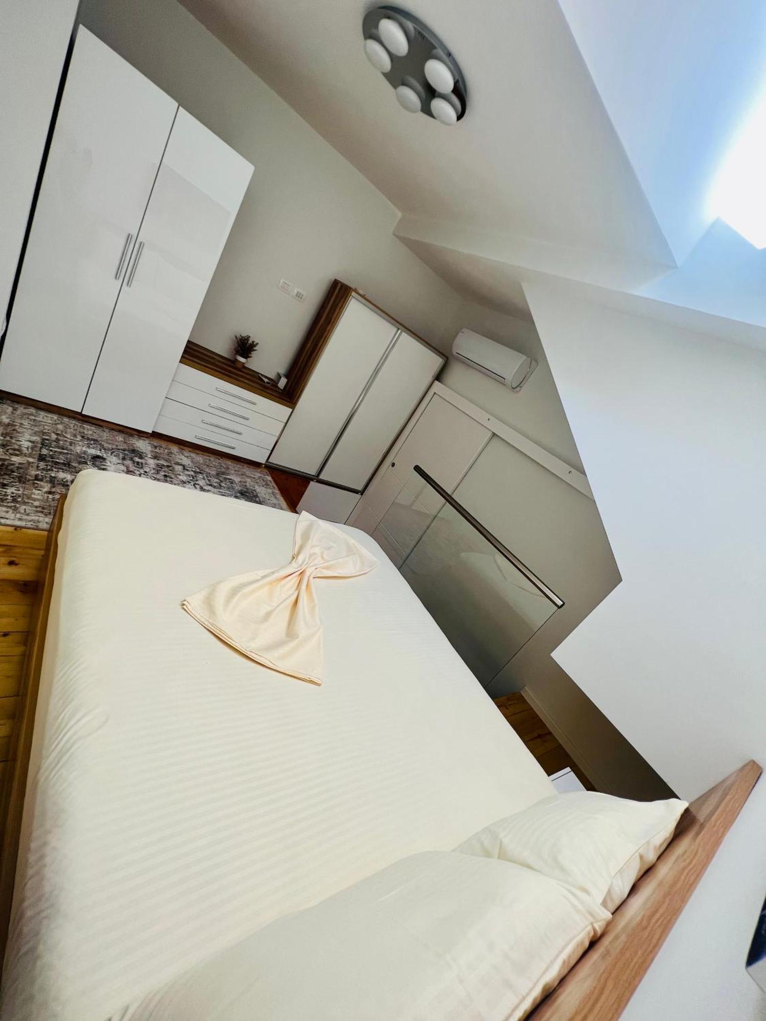 Te Nana Home Shkoder Exterior photo